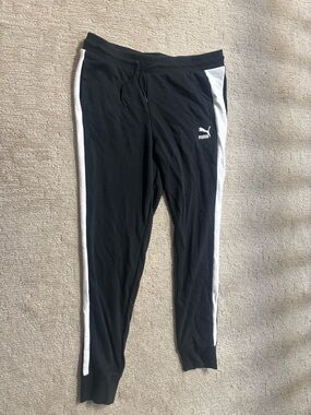Puma sweatpants women’s